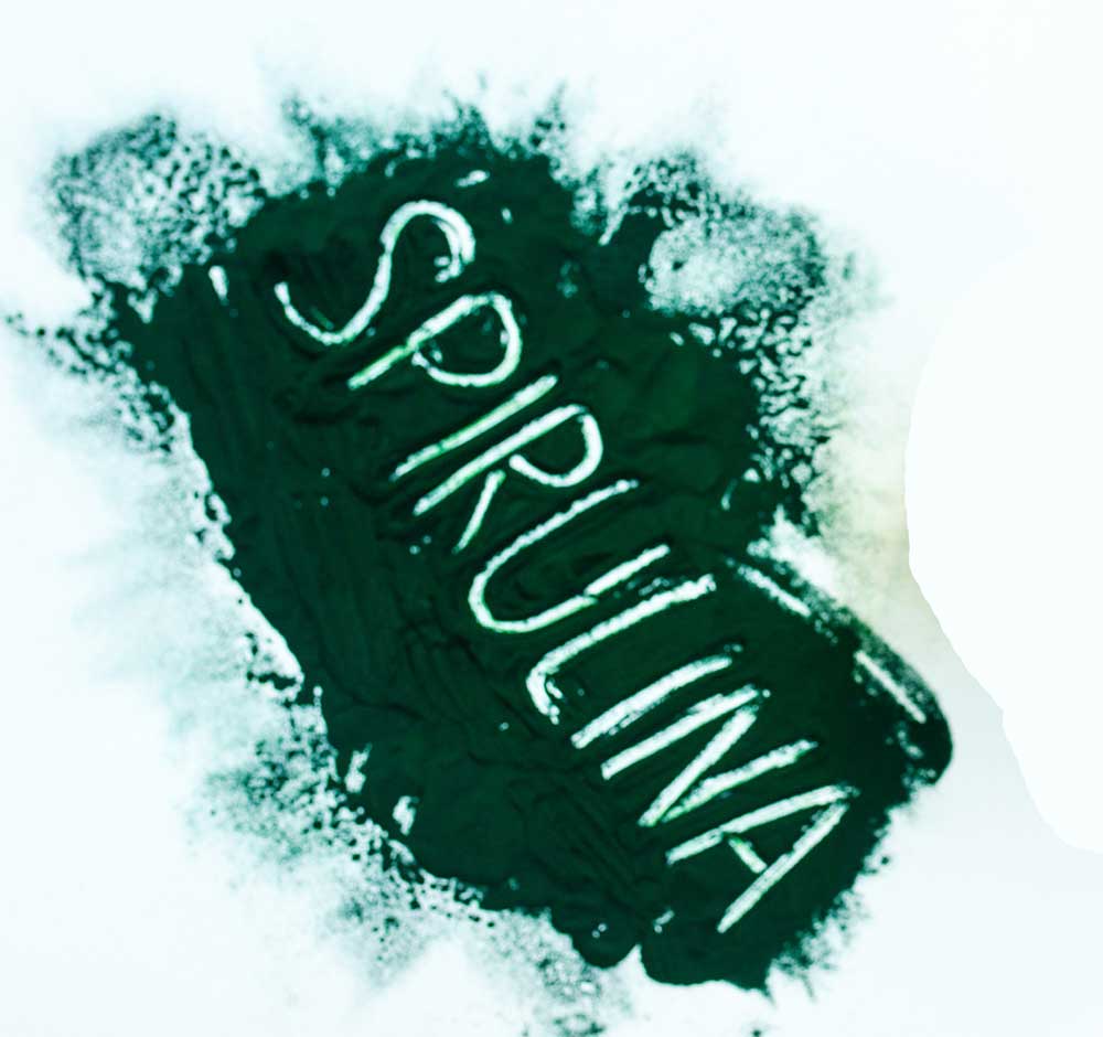 اسپیرولینا چیست و چرا دانشمندان آن را غذای آینده می‌دانند؟